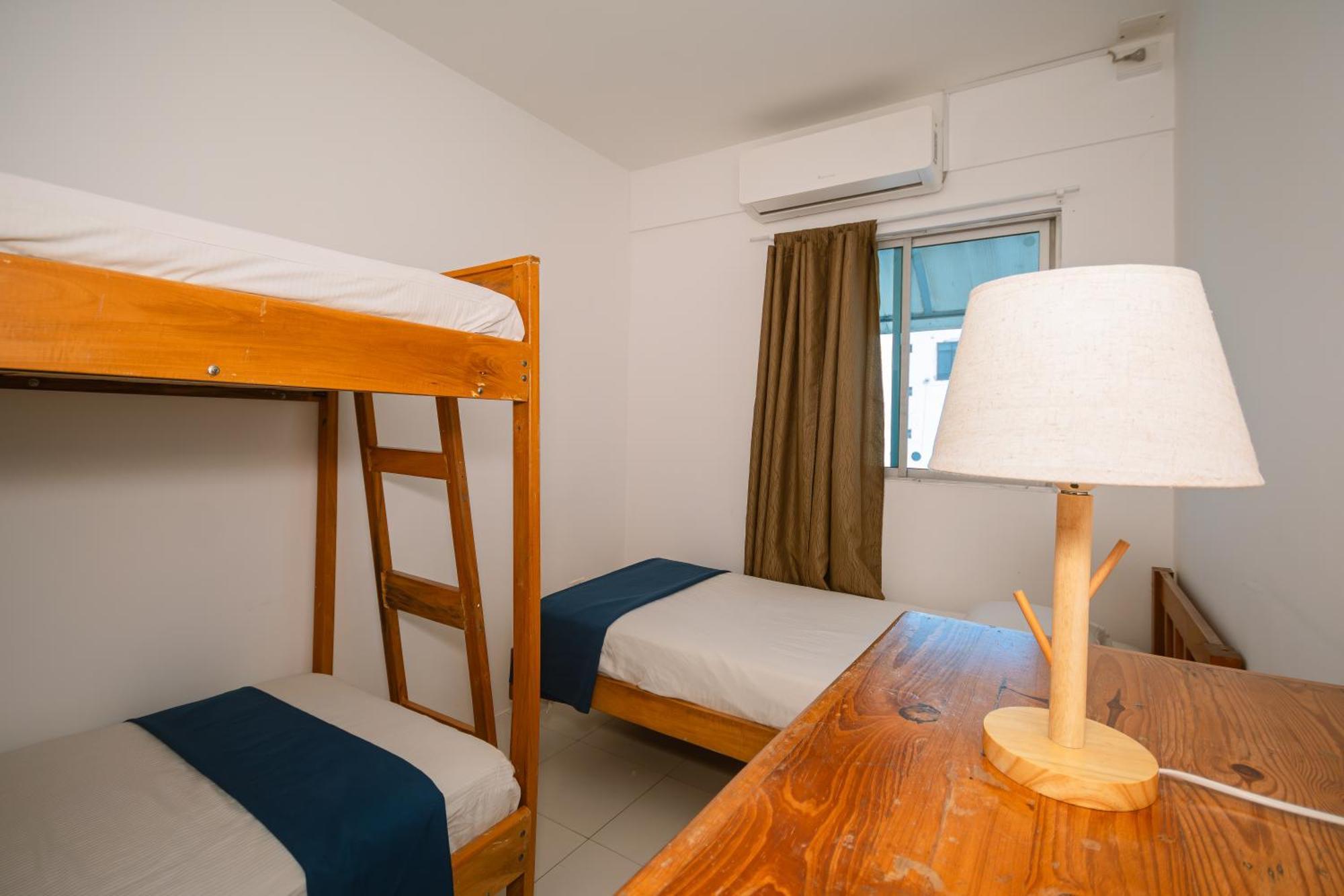 Hotel Casa Latina Манта Екстериор снимка