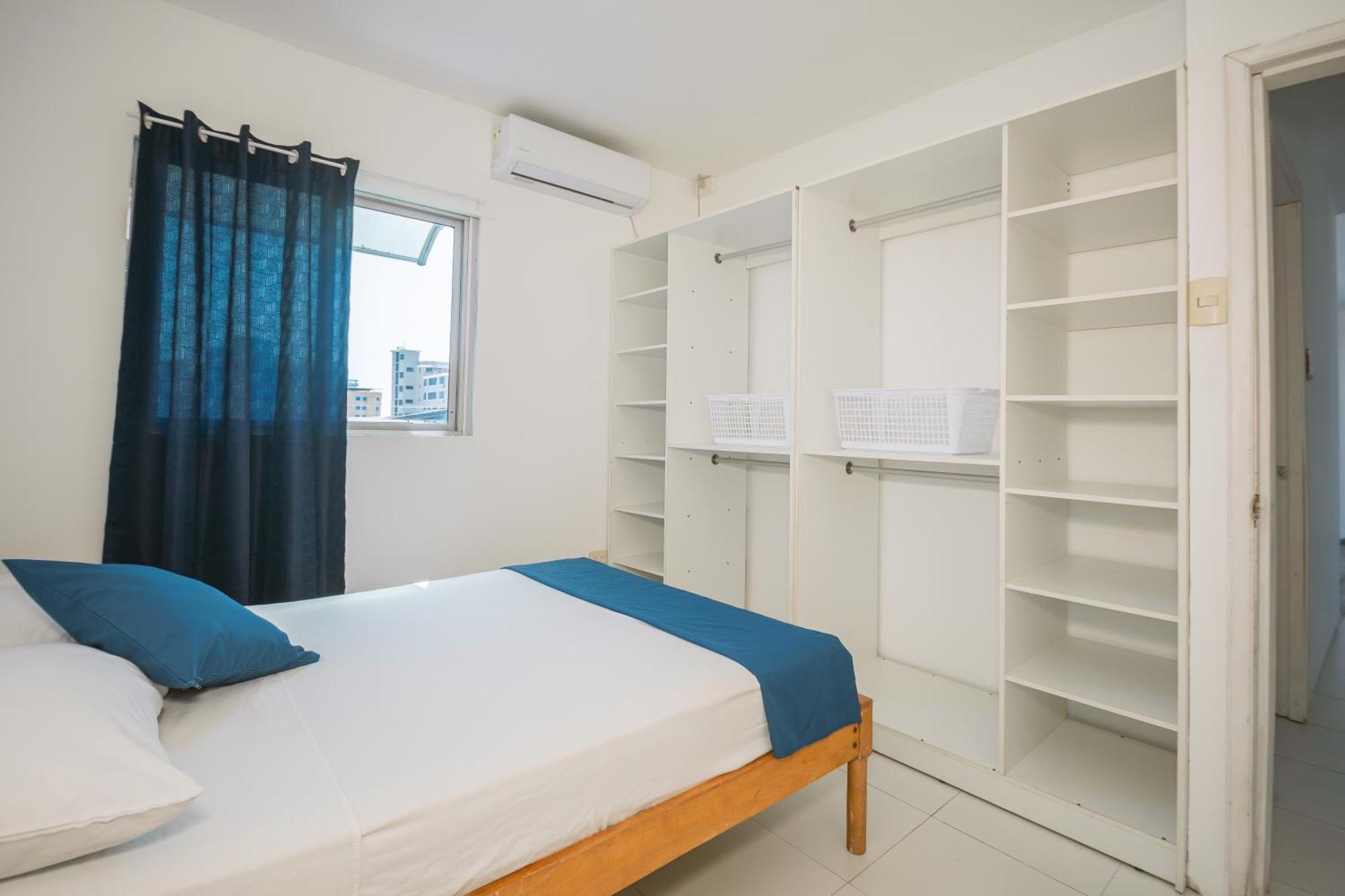 Hotel Casa Latina Манта Екстериор снимка
