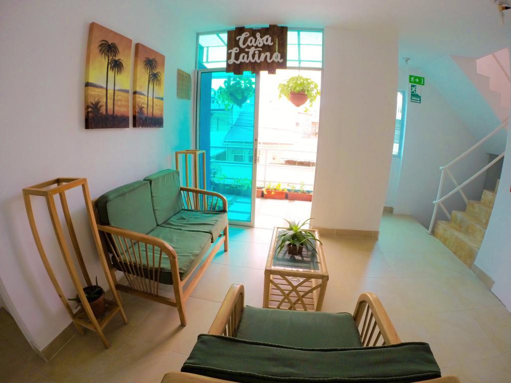 Hotel Casa Latina Манта Екстериор снимка